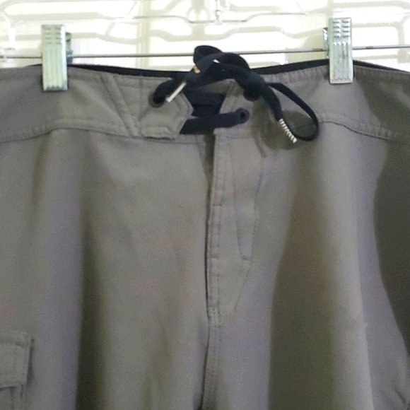 Volcom Gray Tied Closure Beach Surfing Boardwalk Cargo Shorts - Picture 2 of 8